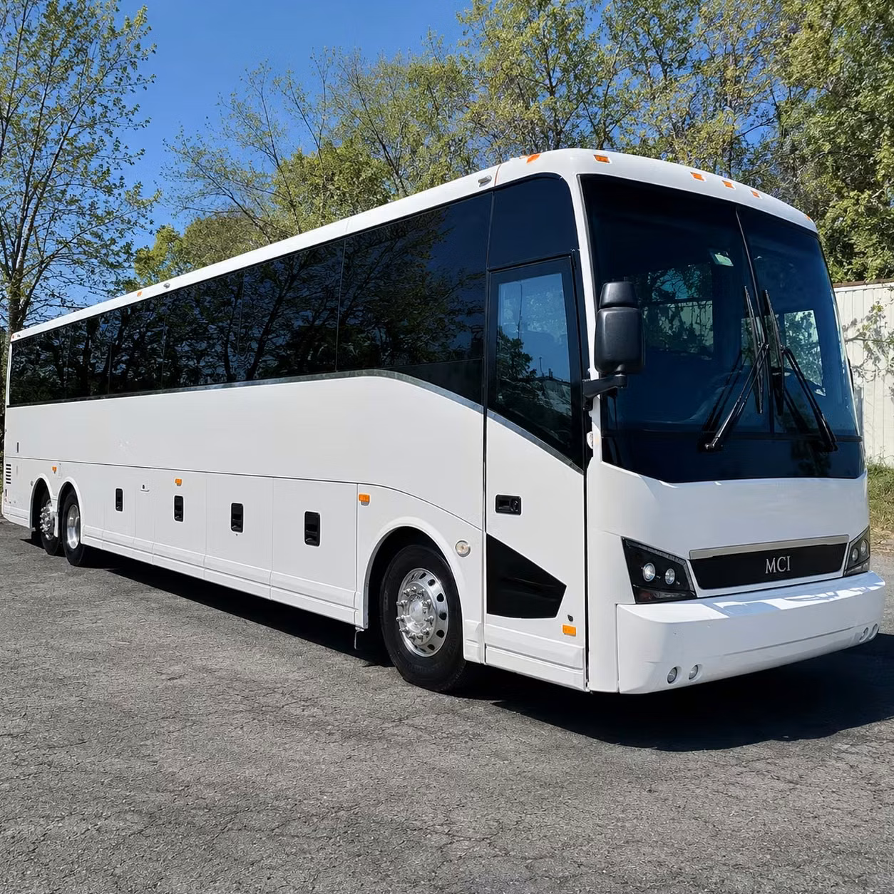 concert bus rentals to oakland arena and fox theater from san leandro